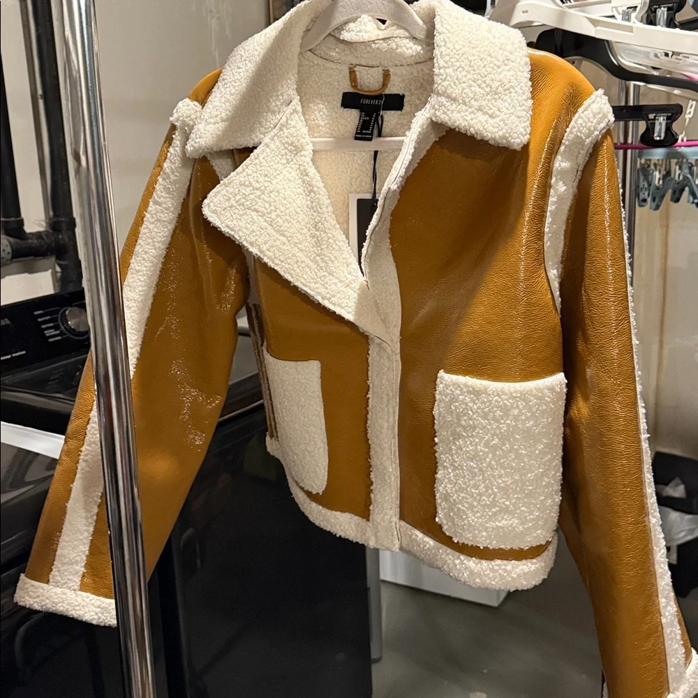 Forever 21 Tan and Cream Textured Jacket - Picture 1 of 5